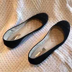 Jessica Simpson black flats